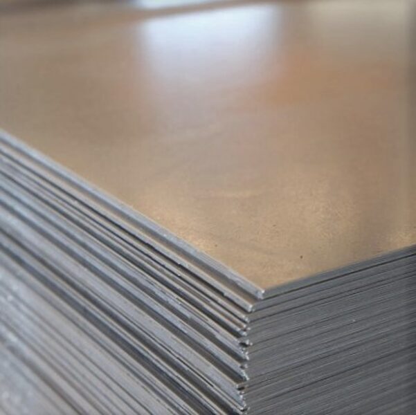 Auksti velmētas loksnes